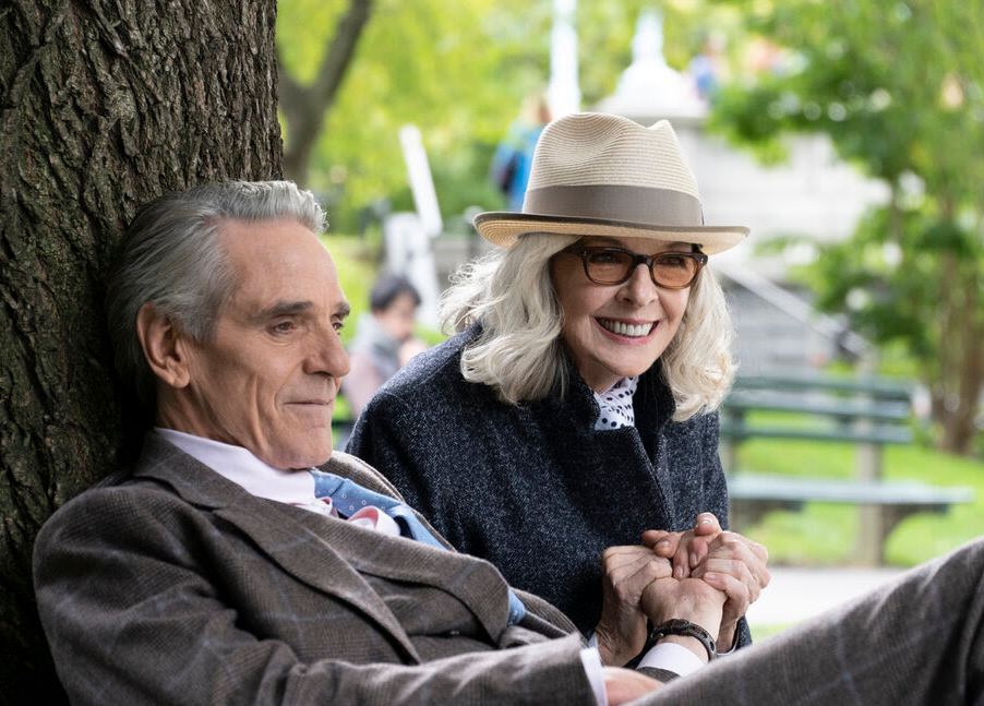 AMOR, CASAMENTOS & OUTROS DESASTRES