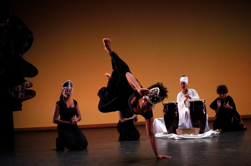 Vozes da Favela e o Teatro das Oprimidas