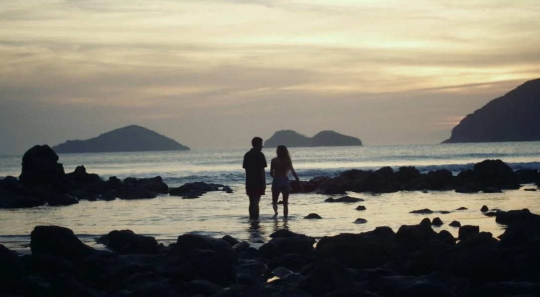 critica Velha Roupa Colorida