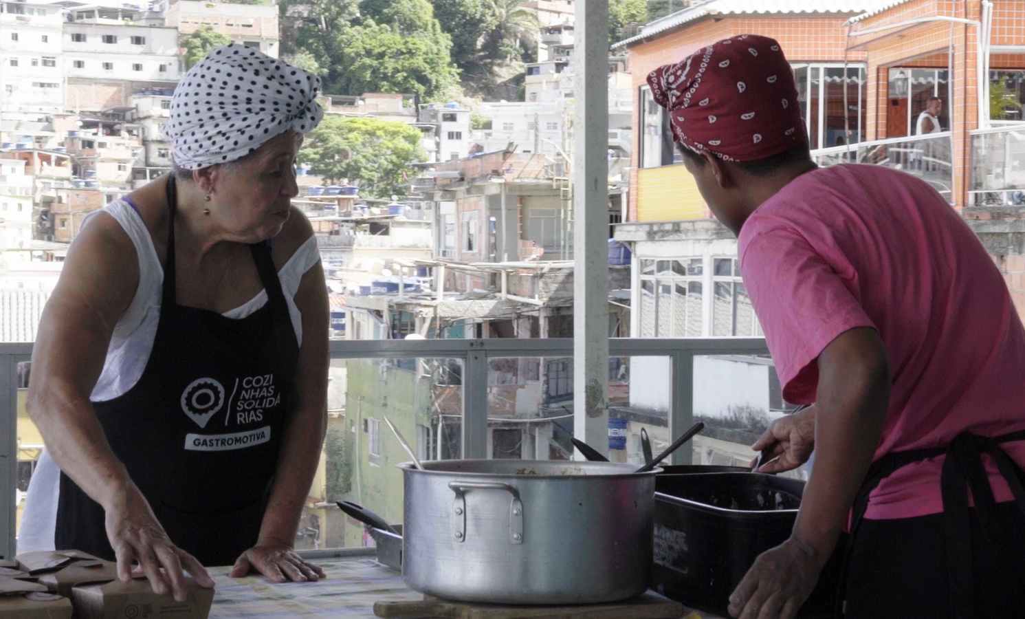 Gastromotiva lança “Food, Funk e Favela”, curta documental sobre o projeto Cozinhas Solidárias