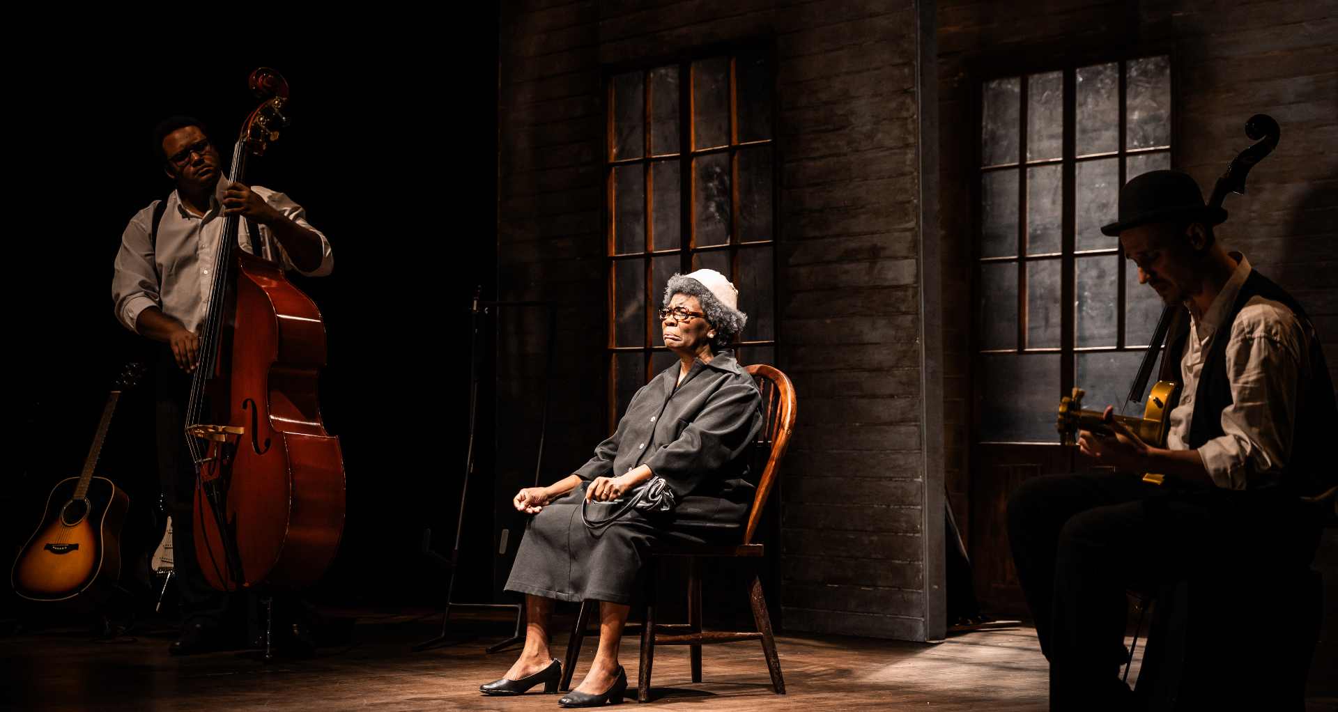 FURACÃO, Amok Teatro em foto de Renato Mangolin