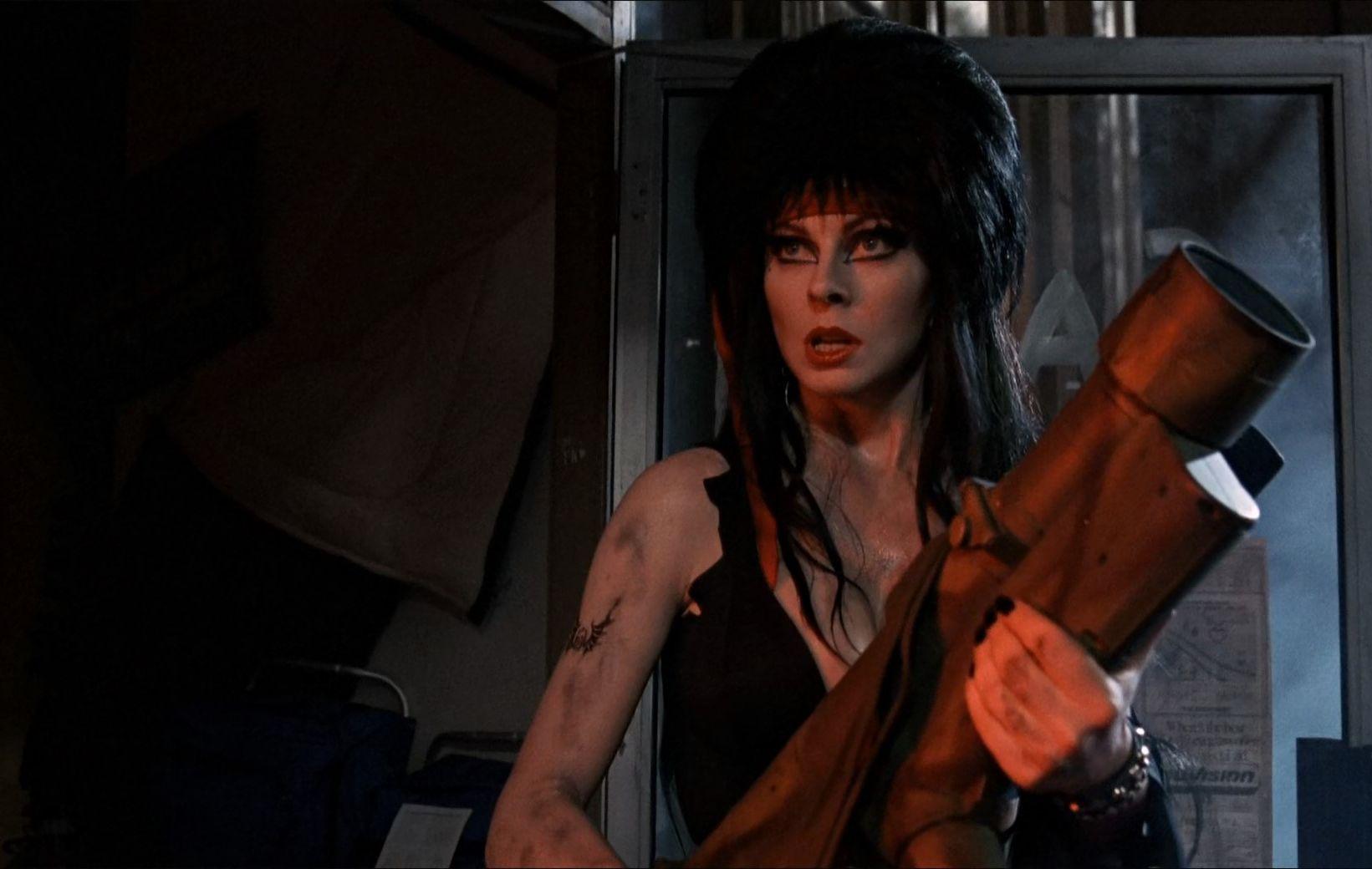 Elvira - A Rainha das Trevas 1988 - Screenshot 5