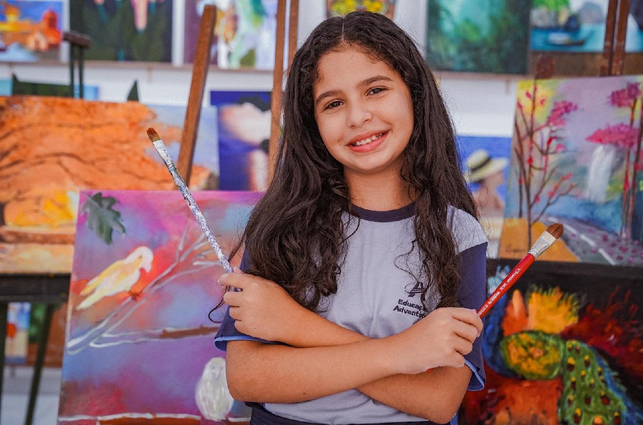 Sophia Helena preparou 3 quadros para expor