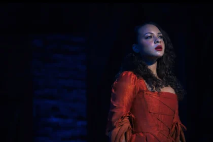 jasmine cephas jones lanternas