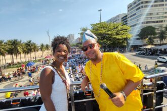 18ª Caminhada em Defesa da Liberdade Religiosa - foto de Thammy Carvalho - Apresentadores (1)