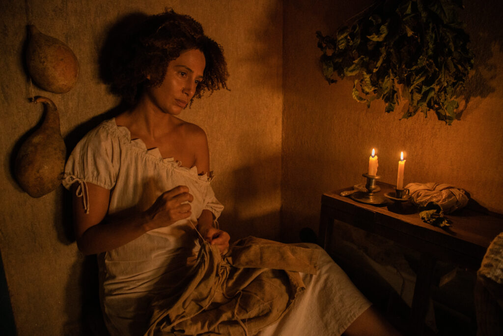 Camila Pitanga em cena de Malês- Divulgação Palavra Assessoria