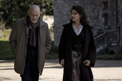 John Malkovich e Fanny Ardant em cena de Sr. Blake ao seu Dispor- Divulgação Mares Filmes