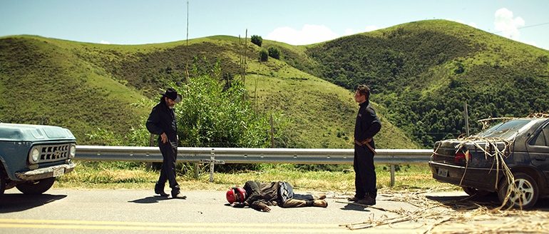 Selton Mello e Danilo Grangheia em cena de Enterre Seus Mortos- Divulgação Festival do RIo