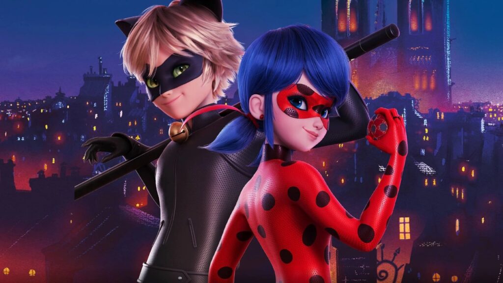 Símbolos da promoção da Miraculous: Lady Bug e Cat Noir em cena de LADYBUG & CAT NOIR: THE MOVIE- Divulgação Mubi