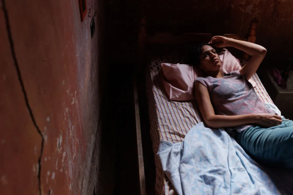 Sinara Teles em cena de Suçuarana- Divulgação Embaúba FIlmes