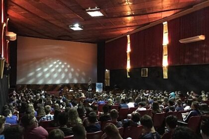 Festival de cinema de três passos