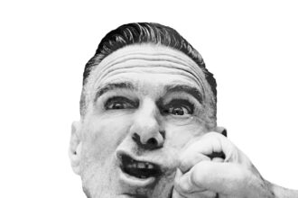 Serviço — Bryan Adams: Roll With The Punches Tour