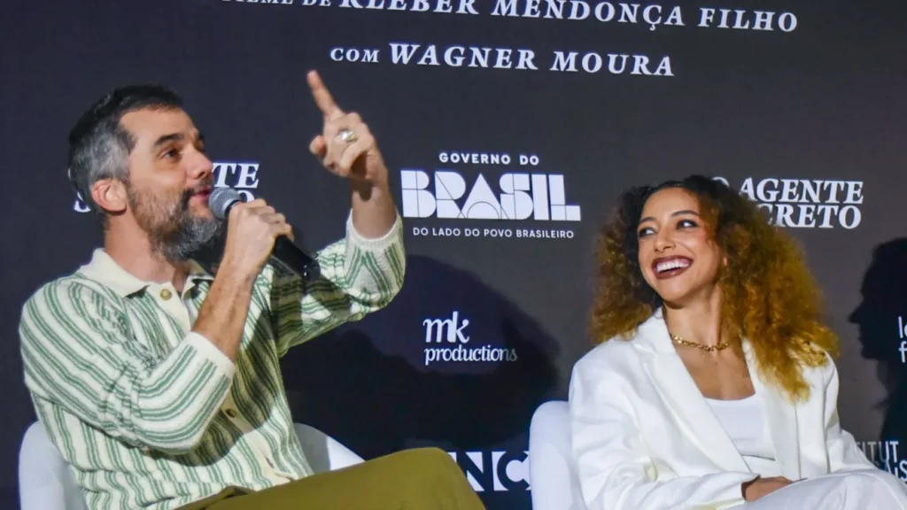 Wagner Moura e Alice Carvalho em coletiva de O Agente Secreto- Foto Edu Araujo/ Agnews