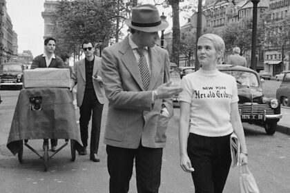 Guillaume Marbeck, Zoey Deutch e Aubry Dullin em cena de Nouvelle Vague