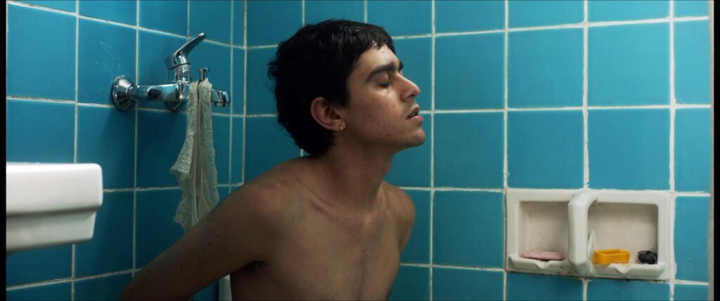 Max Suen em cena de 'O Prazer é meu"- Divulgação Oficial