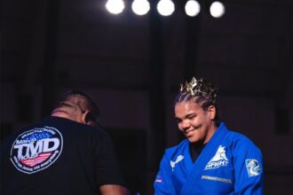 Gabi Pessanha derrota Tayane Porfírio na final e conquista tricampeonato do The Crown da IBJJF