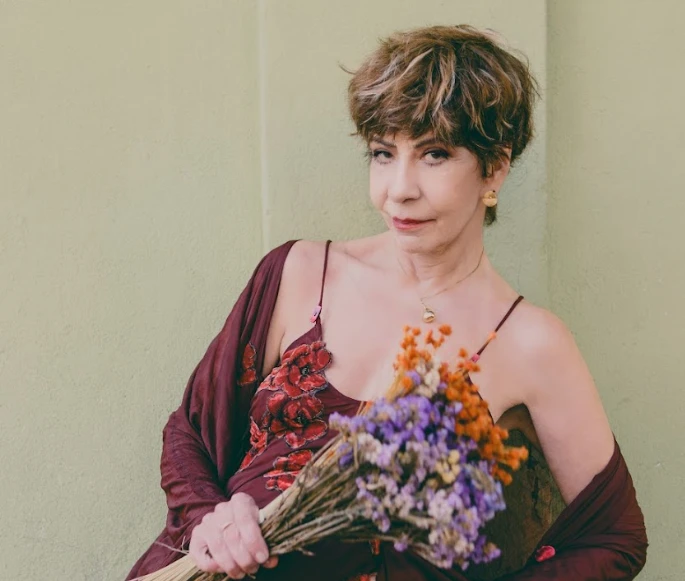 Sandra Pêra canta Gonzaguinha no "Terças no Ipanema"