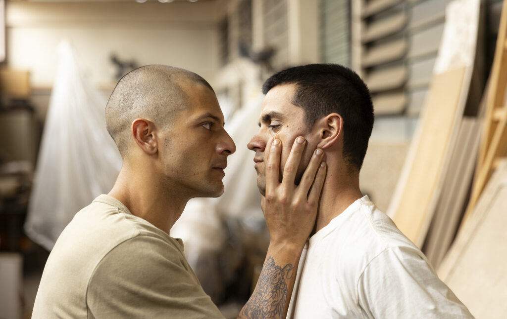 Felipe Simas e Kelner Macêdo em "Tremembé"- Divulgação Amazon Prime Video