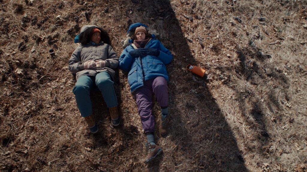 Eva Victor e Naomi Ackie em cena de "Sorry, Baby"- Divulgação Mares Filmes