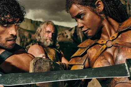 Spartacus House of Ashur Jordi Webber (“Tarchon”), Graham McTavish (“Korris”), and Tenika Davis (“Achillia”)