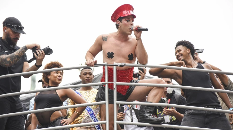 O cantor Christian Chávez, ex?integrante do grupo RBD — Foto: Alex Ferro / Riotur