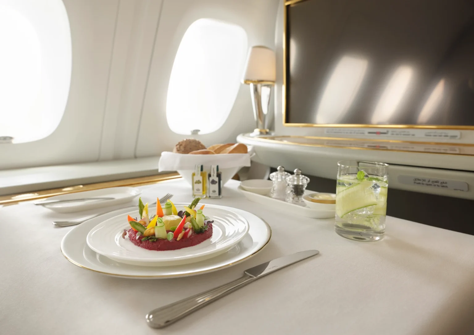 Emirates renova menu vegano e aposta em ingredientes orgânicos