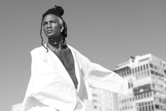 Manouche recebe tributo a Angela Ro Ro e show espiritual de Jonathan Ferr em programação especial no Rio