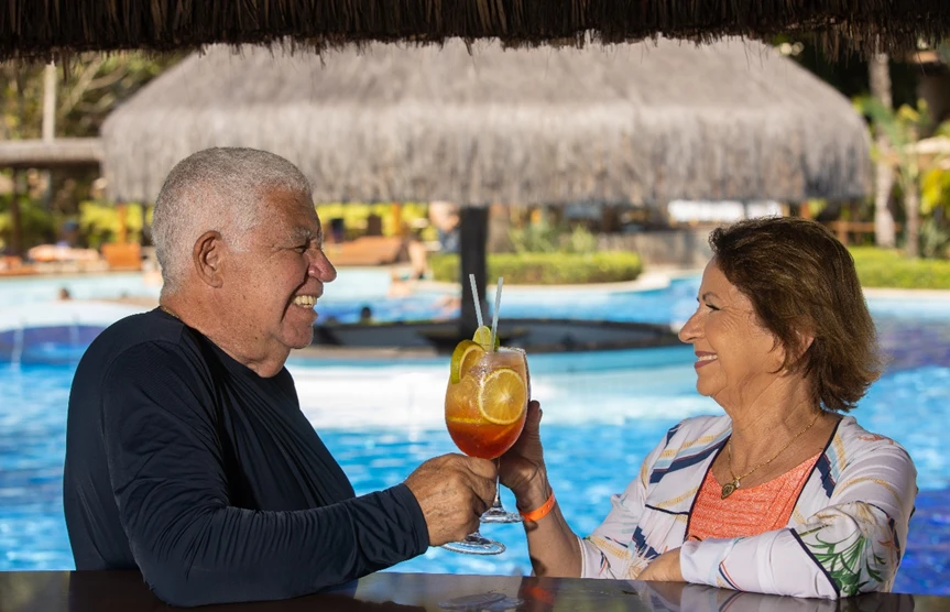 Por que viajar para resorts no Carnaval virou tendência entre viajantes maduros