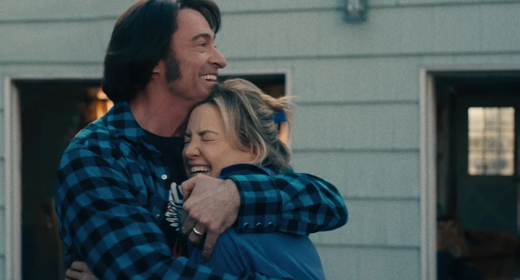 Hugh Jackman e Kate Hudson em cena de 'Song Sung Blue'- Divulgação Universal