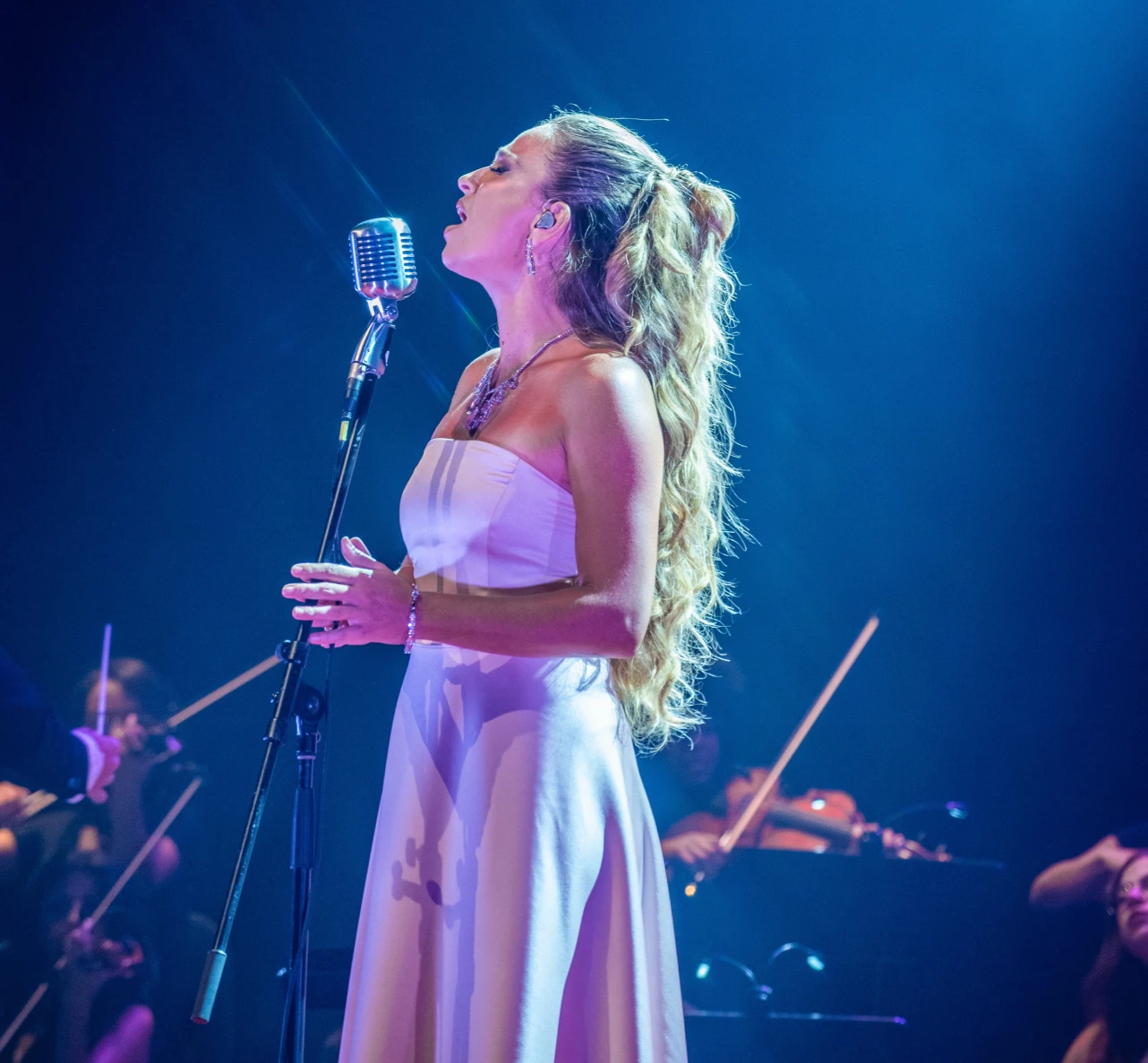 Cantora petropolitana Camilla Marotti (Foto: Possato)