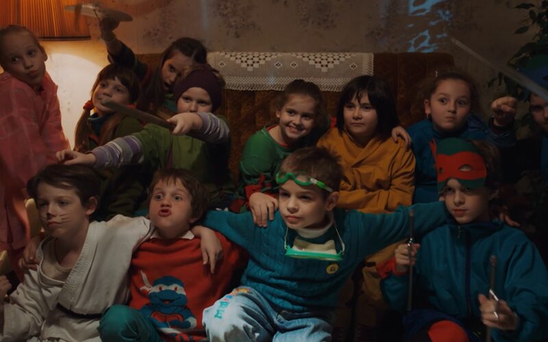 Cena de "Feliz Aniversário em Belgrado"- Divulgação Pandora