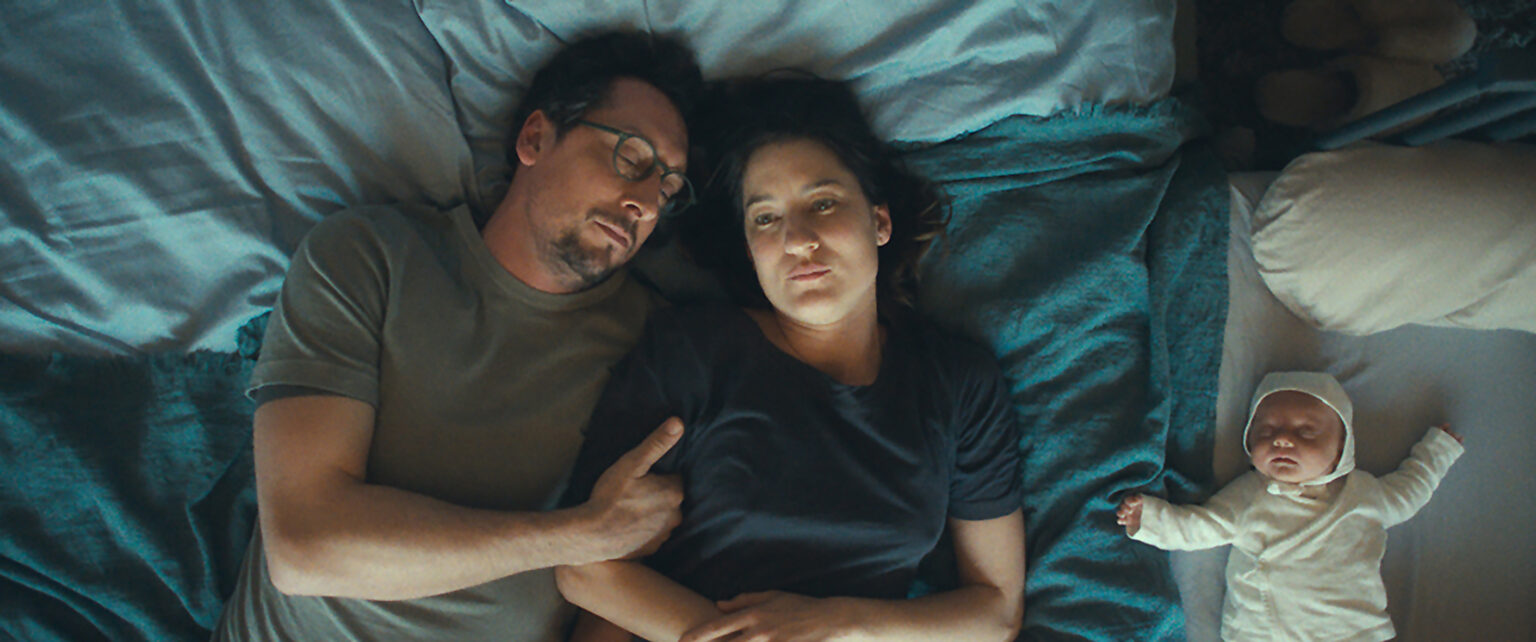 Marie Leuenberger e Hans Löw em cena de "Mother's Baby"- Divulgação Festival do Rio