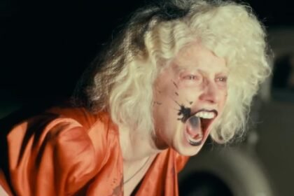 Jessie Buckley em cena de "A Noiva!"- Divulgação Warner Bros Pictures