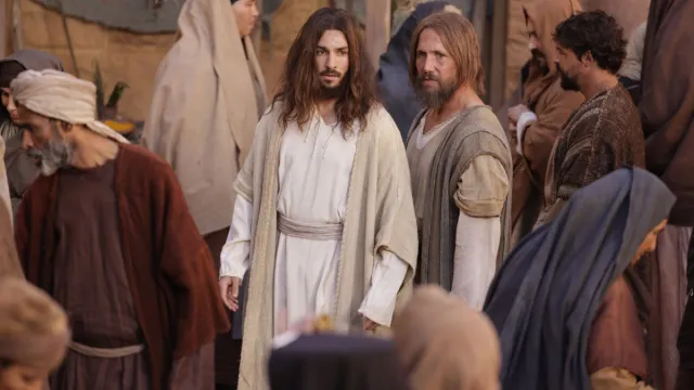 James Oliver Wheatley e James Ward em cena de "A Última Ceia"- Divulgação Imagem Filmes