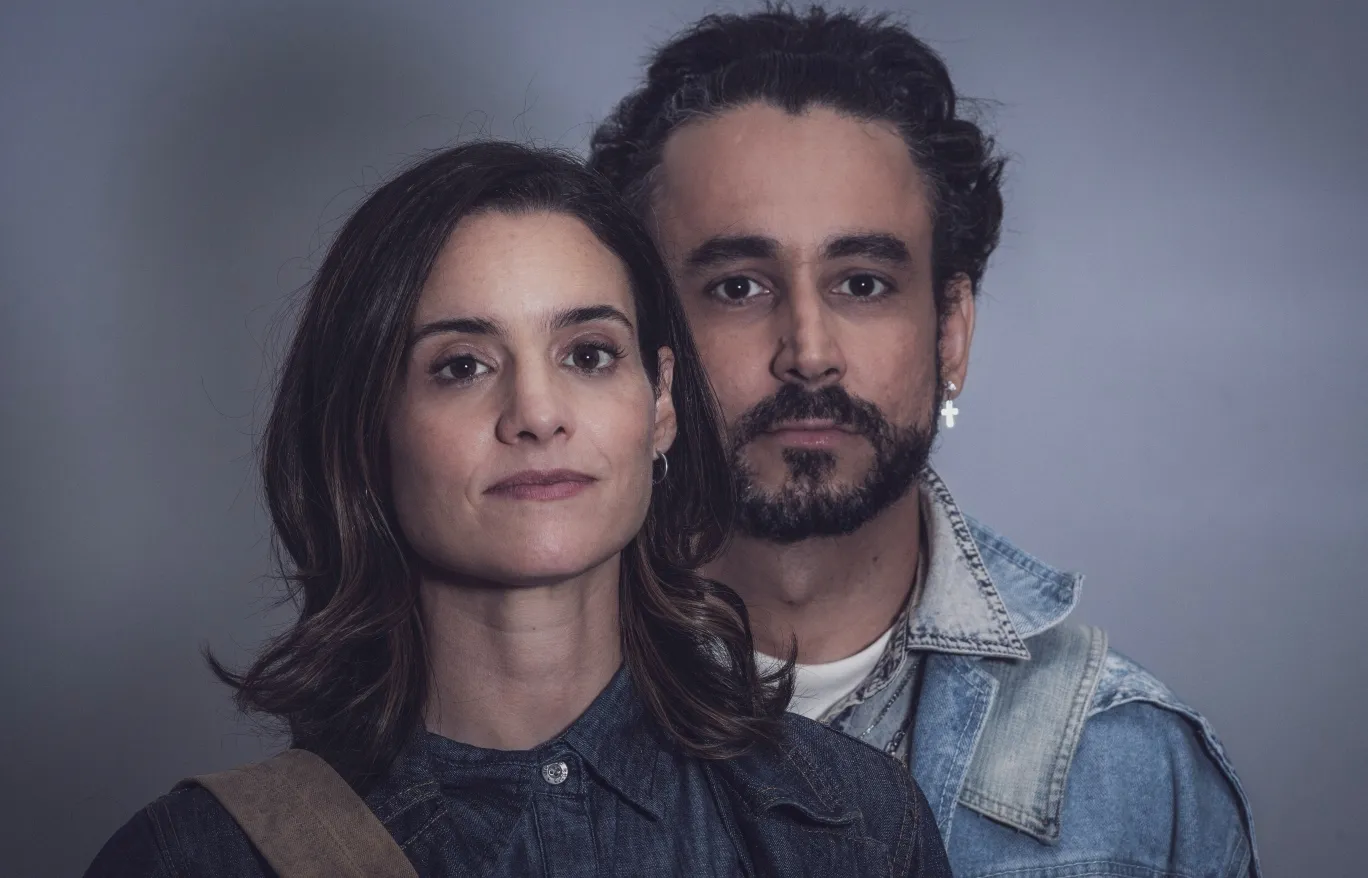 Assim na terra como no céu - Atores Elisa Pinheiro e Paulo Verlings - Foto de André Manteli
