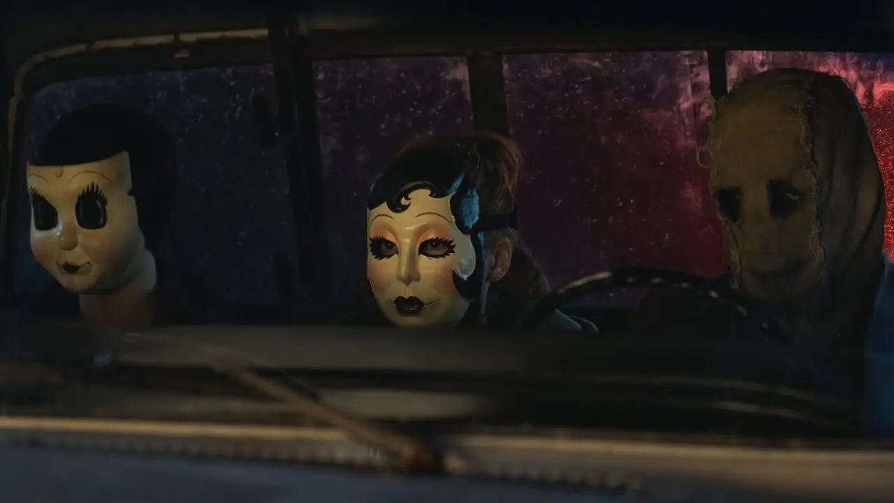 Cena de "Os Estranhos: Capítulo Final"- Divulgação Paris Filmes