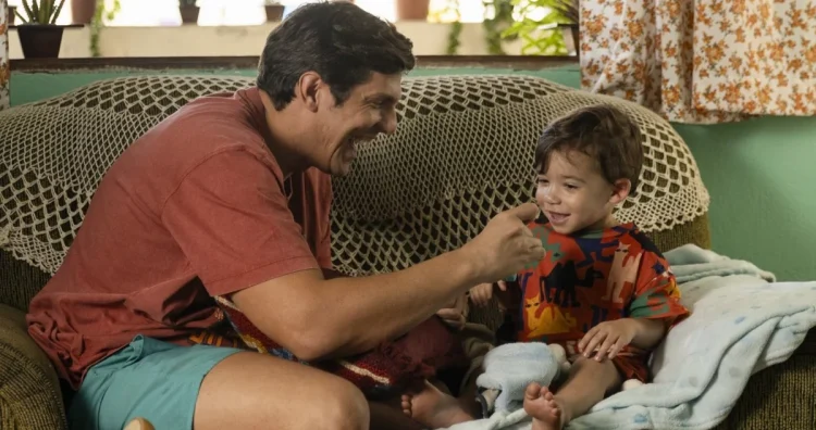 Rafael Infante em cena de "Um Pai em Apuros"- Divulgação Mais Galeria
