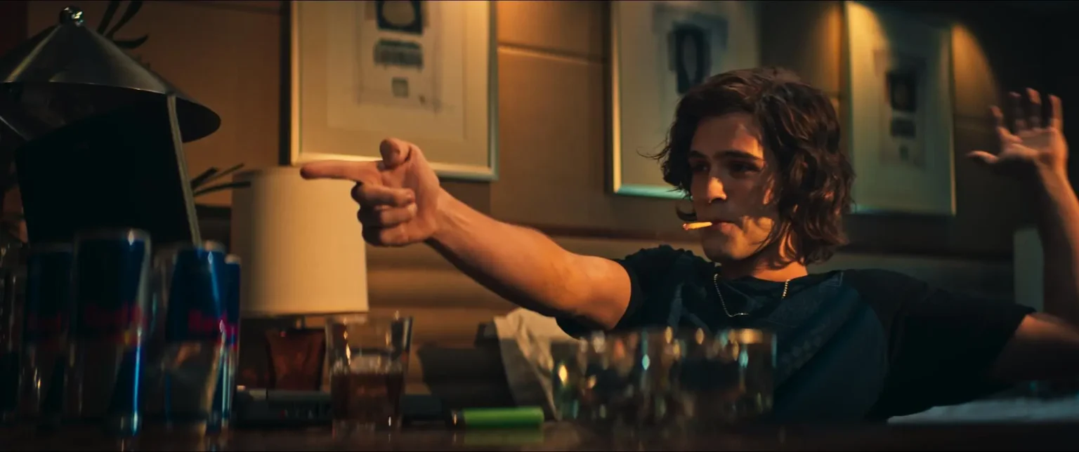 João Guilherme em cena de "O Rei da Internet"- Divulgação Manequim Filmes