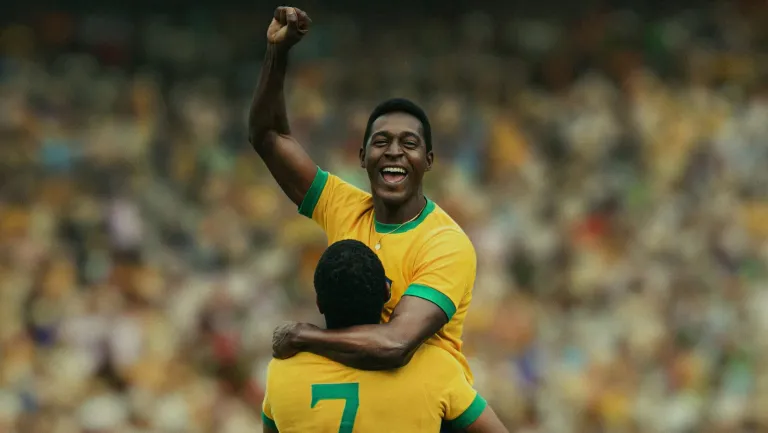 Lucas Agrícola em cena de "Brasil 70: A Saga do Tri"- Divulgação NETFLIX
