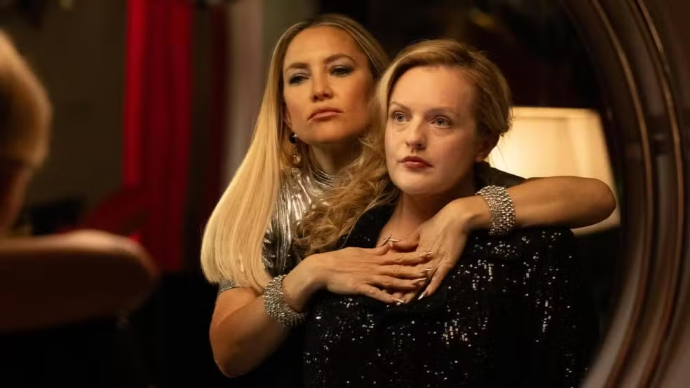 Kate Hudson e Elisabeth Moss em cena de "Segredo Obscuro"- Divulgação Paris Filmes