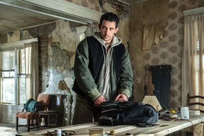 Josh O' Connor em cena de "Dia D"- Divulgação Universal Pictures