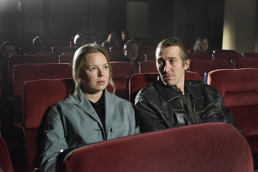 Cena de "Folhas de Outono"- Filme presente na mostra Aki Kaurismäki