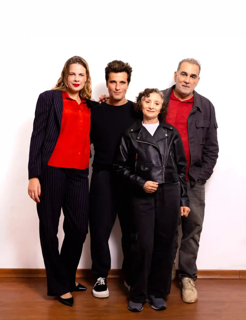 Joana Henning, Bruno Gagliasso, Marcelia Cartaxo e Sergio Machado em foto de divulgação de "Eternamente Sua"- Divulgação Estúdio Escarlate