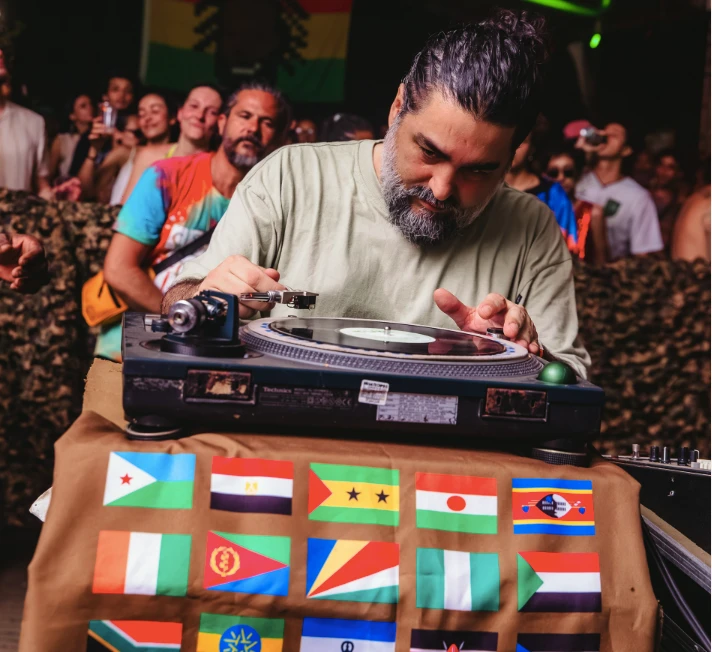 Nesta sexta na Praça XV: Digitaldubs celebra 25 anos com grande encontro entre sound systems do Rio e São Paulo