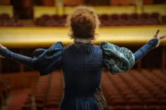 Sandrine Kiberlain em cena de "A Divina Sarah Bernhardt"- Divulgação Imovision