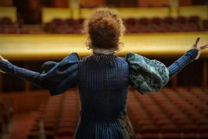 Sandrine Kiberlain em cena de "A Divina Sarah Bernhardt"- Divulgação Imovision