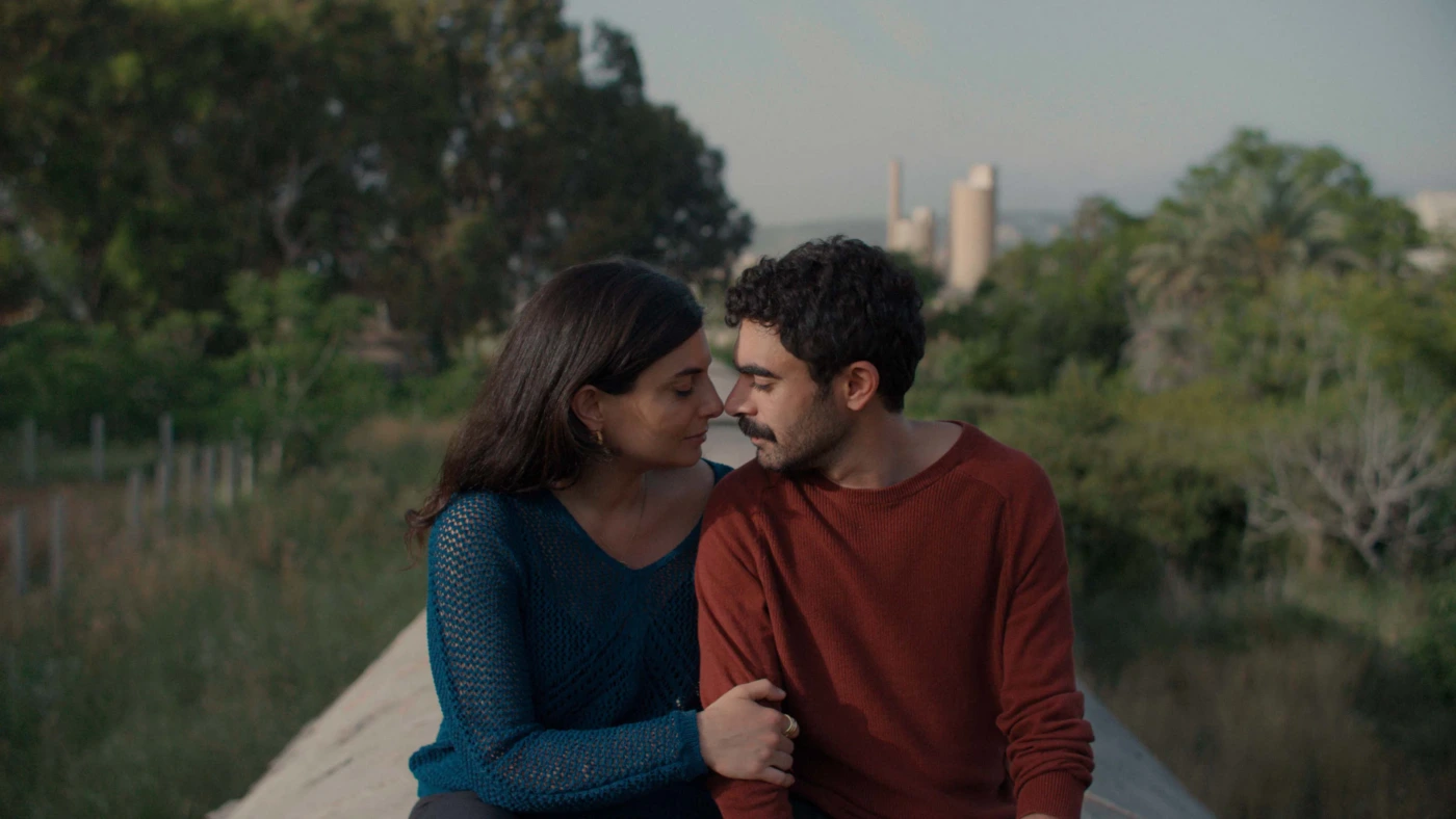 Mounia Akl e Hassan Akil em cena de "Um Triste e Belo Mundo"- Divulgação Pandora