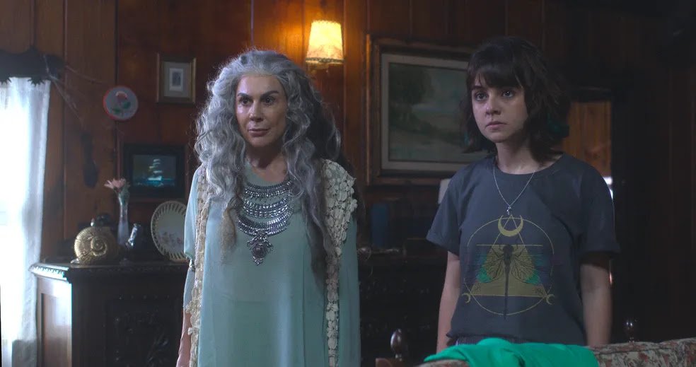 O terror brasileiro O Apanhador de Almas, estrelado por Klara Castanho, estreia em 28 de julho no Telecine, disponível via Globoplay, Prime Video e Telecine Premium.