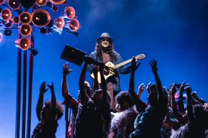 Moraes Moreira, musical Moraes Moreira, Moraes Musical Moreira, musical brasileiro, teatro musical, música brasileira, Moraes Moreira musical Rio de Janeiro, Teatro Carlos Gomes, Moraes Moreira Salvador, Moraes Moreira Recife,
