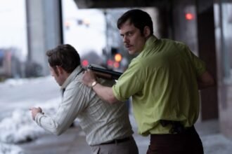 Bill Skarsgard, em cena de "Refém por um Fio"- Divulgação Pandora Filmes